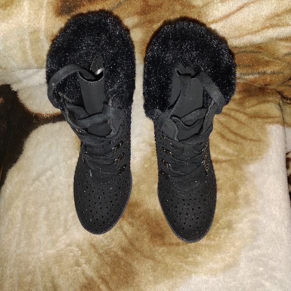 Andiamo Black Winter Heeled Boots - Picture 5 of 6